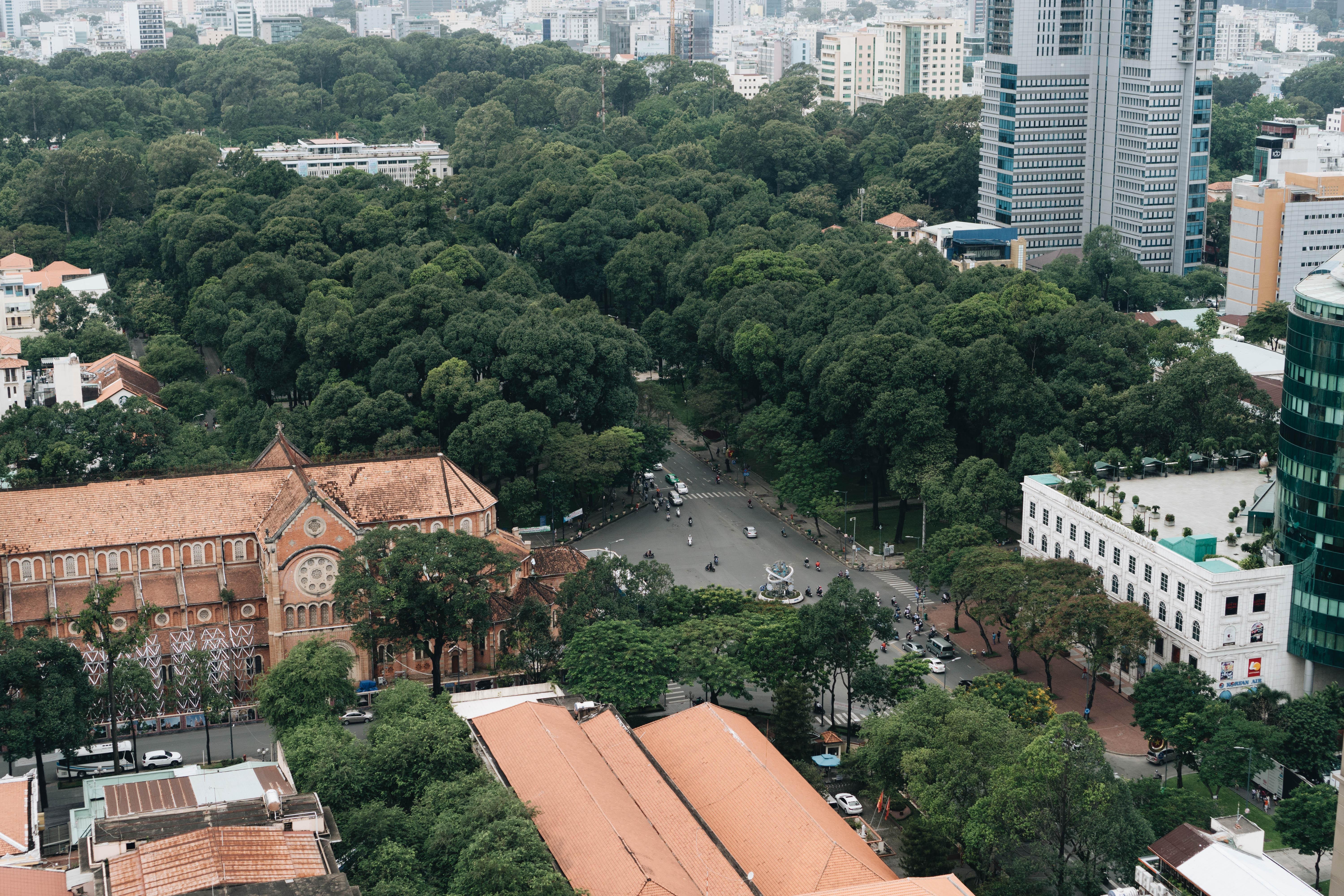 Khách sạn hẻo lánh Intercontinental Residences Sài Gòn 5*